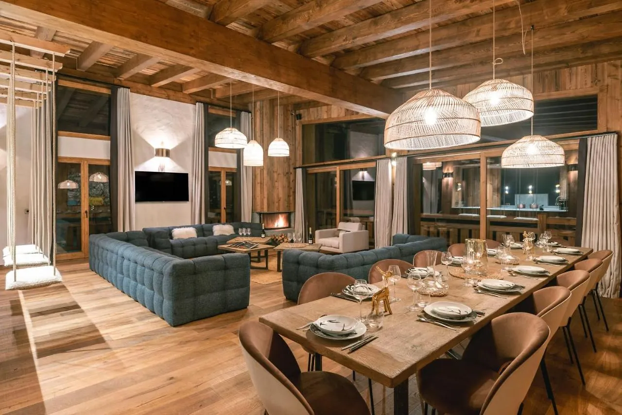 Chalet des Amis - 15 pers à Meribel - 400m piscine salle de jeux ciné