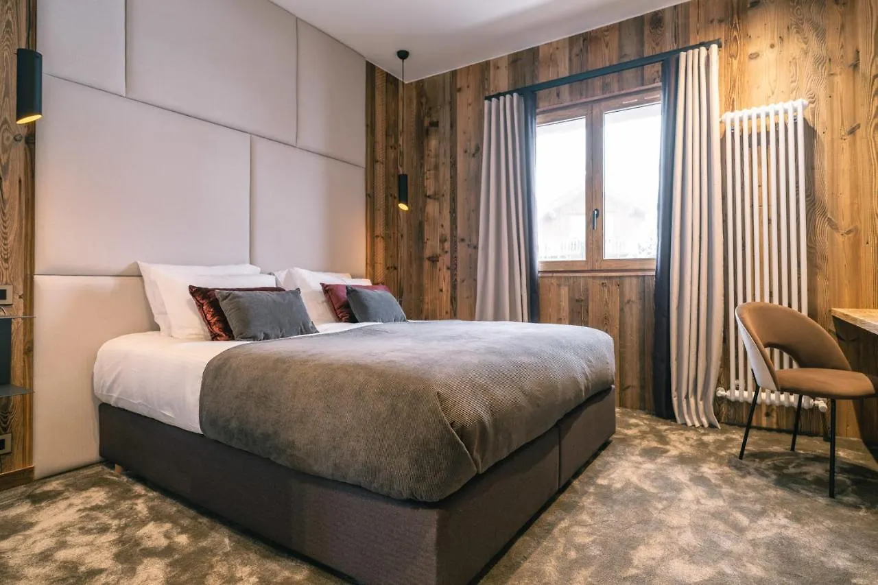 Chalet des Amis - 15 pers à Meribel - 400m piscine salle de jeux ciné